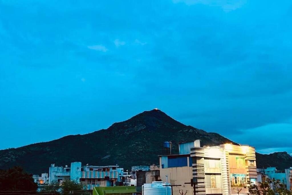 Kr Homestay Tiruvannāmalai المظهر الخارجي الصورة